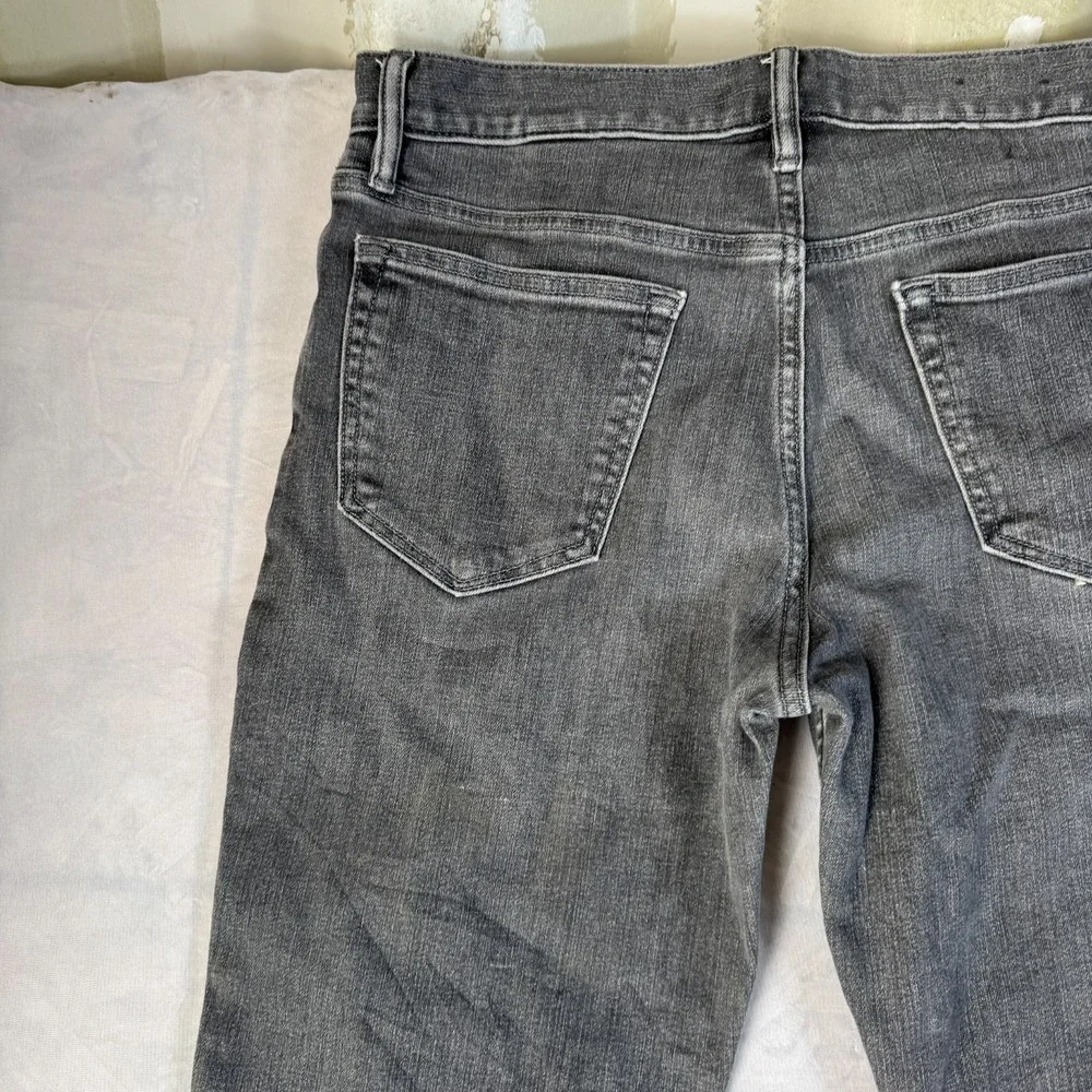 Banana Republic Mens Slim Fit Denim Shorts Gray‎ Cropped Raw Hem Size 32x34